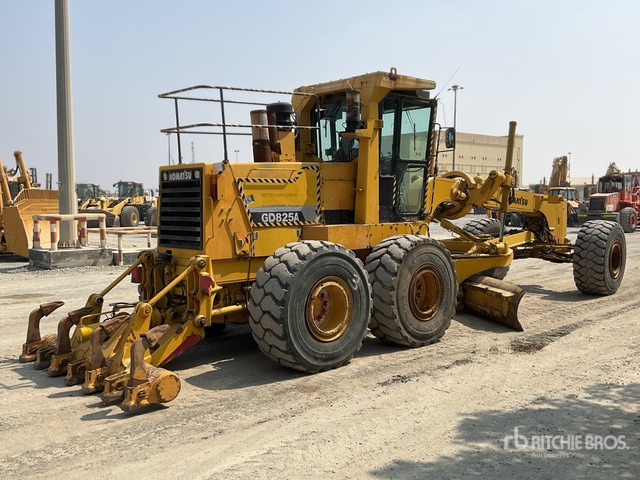 2011 Komatsu GD825A-2 Motor Grader - Grejder: slika 2011 Komatsu GD825A-2 Motor Grader - Grejder 2011 Komatsu GD825A-2 Motor Grader - Grejder: slika 2011 Komatsu GD825A-2 Motor Grader - Grejder
