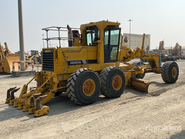 2011 Komatsu GD825A-2 Motor Grader - Grejder: slika 2011 Komatsu GD825A-2 Motor Grader - Grejder 2011 Komatsu GD825A-2 Motor Grader - Grejder: slika 2011 Komatsu GD825A-2 Motor Grader - Grejder