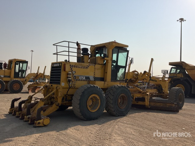 2011 Komatsu GD825A-2 Motor Grader - Grejder: slika 2011 Komatsu GD825A-2 Motor Grader - Grejder 2011 Komatsu GD825A-2 Motor Grader - Grejder: slika 2011 Komatsu GD825A-2 Motor Grader - Grejder