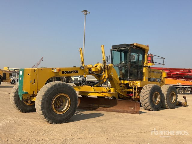 2011 Komatsu GD825A-2 Motor Grader - Grejder: slika 2011 Komatsu GD825A-2 Motor Grader - Grejder 2011 Komatsu GD825A-2 Motor Grader - Grejder: slika 2011 Komatsu GD825A-2 Motor Grader - Grejder