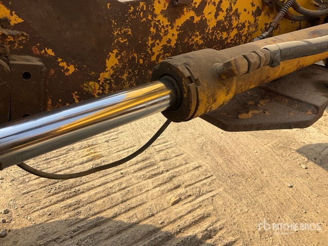 2011 Komatsu GD825A-2 - Grejder: slika 2011 Komatsu GD825A-2 - Grejder 2011 Komatsu GD825A-2 - Grejder: slika 2011 Komatsu GD825A-2 - Grejder