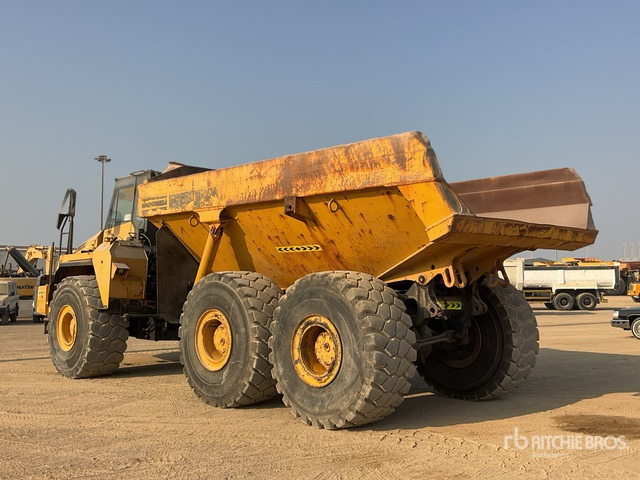 2011 Komatsu HM400-2R Articulated Dump Truck - Zglobni istovarivač: slika 2011 Komatsu HM400-2R Articulated Dump Truck - Zglobni istovarivač 2011 Komatsu HM400-2R Articulated Dump Truck - Zglobni istovarivač: slika 2011 Komatsu HM400-2R Articulated Dump Truck - Zglobni istovarivač