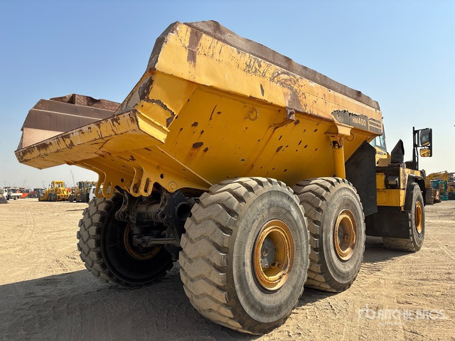 2011 Komatsu HM400-2R Articulated Dump Truck - Zglobni istovarivač: slika 2011 Komatsu HM400-2R Articulated Dump Truck - Zglobni istovarivač 2011 Komatsu HM400-2R Articulated Dump Truck - Zglobni istovarivač: slika 2011 Komatsu HM400-2R Articulated Dump Truck - Zglobni istovarivač