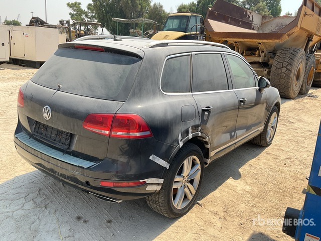 2011 Volkswagen Taureq AWD (Inoperable) SUV - SUV: slika 2011 Volkswagen Taureq AWD (Inoperable) SUV - SUV 2011 Volkswagen Taureq AWD (Inoperable) SUV - SUV: slika 2011 Volkswagen Taureq AWD (Inoperable) SUV - SUV