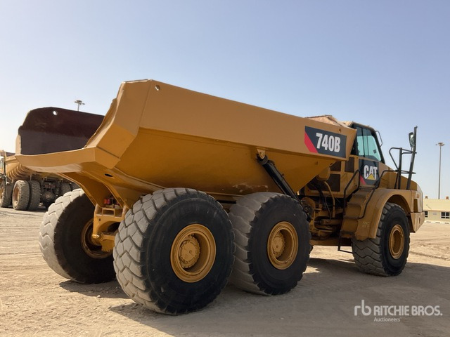 2012 Cat 740B Articulated Dump Truck - Zglobni istovarivač: slika 2012 Cat 740B Articulated Dump Truck - Zglobni istovarivač 2012 Cat 740B Articulated Dump Truck - Zglobni istovarivač: slika 2012 Cat 740B Articulated Dump Truck - Zglobni istovarivač