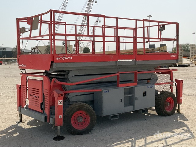 2012 Skyjack SJ9241 4x4 Diesel Scissor Lift - Škarasta podizna platforma: slika 2012 Skyjack SJ9241 4x4 Diesel Scissor Lift - Škarasta podizna platforma 2012 Skyjack SJ9241 4x4 Diesel Scissor Lift - Škarasta podizna platforma: slika 2012 Skyjack SJ9241 4x4 Diesel Scissor Lift - Škarasta podizna platforma