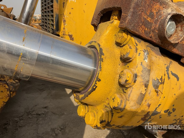 2013 Komatsu D155A-6 - Buldožer: slika  2013 Komatsu D155A-6 - Buldožer 2013 Komatsu D155A-6 - Buldožer: slika  2013 Komatsu D155A-6 - Buldožer