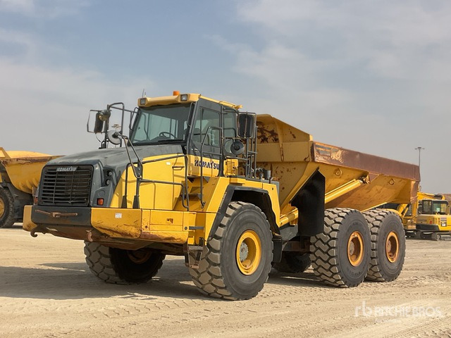 2013 Komatsu HM400-3 Articulated Dump Truck - Zglobni istovarivač: slika 2013 Komatsu HM400-3 Articulated Dump Truck - Zglobni istovarivač 2013 Komatsu HM400-3 Articulated Dump Truck - Zglobni istovarivač: slika 2013 Komatsu HM400-3 Articulated Dump Truck - Zglobni istovarivač