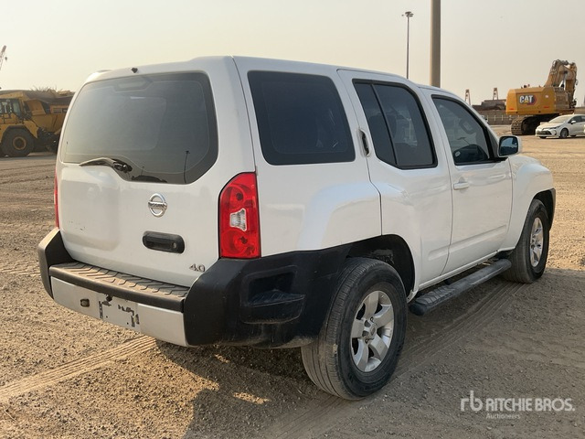 2013 Nissan Xterra 4x4 SUV - SUV: slika 2013 Nissan Xterra 4x4 SUV - SUV 2013 Nissan Xterra 4x4 SUV - SUV: slika 2013 Nissan Xterra 4x4 SUV - SUV