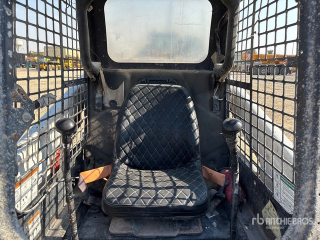 2014 Bobcat S450 Skid Steer Loader - Mini utovarivač: slika 2014 Bobcat S450 Skid Steer Loader - Mini utovarivač 2014 Bobcat S450 Skid Steer Loader - Mini utovarivač: slika 2014 Bobcat S450 Skid Steer Loader - Mini utovarivač