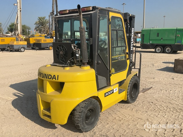 2014 Hyundai 30DF-7 3 ton Forklift - Diesel viličar: slika 2014 Hyundai 30DF-7 3 ton Forklift - Diesel viličar 2014 Hyundai 30DF-7 3 ton Forklift - Diesel viličar: slika 2014 Hyundai 30DF-7 3 ton Forklift - Diesel viličar