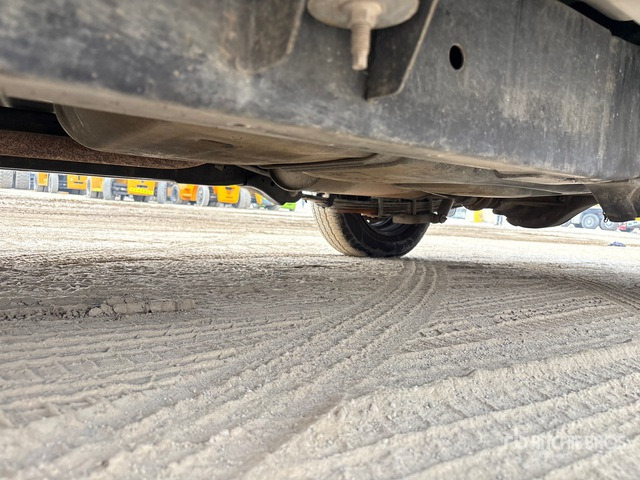 2015 Isuzu D-Max 4x2 Crew Cab Pickup - Pick-up: slika 2015 Isuzu D-Max 4x2 Crew Cab Pickup - Pick-up 2015 Isuzu D-Max 4x2 Crew Cab Pickup - Pick-up: slika 2015 Isuzu D-Max 4x2 Crew Cab Pickup - Pick-up