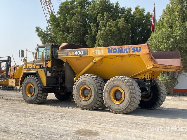 2015 Komatsu HM400-3 Articulated Dump Truck - Zglobni istovarivač: slika 2015 Komatsu HM400-3 Articulated Dump Truck - Zglobni istovarivač 2015 Komatsu HM400-3 Articulated Dump Truck - Zglobni istovarivač: slika 2015 Komatsu HM400-3 Articulated Dump Truck - Zglobni istovarivač