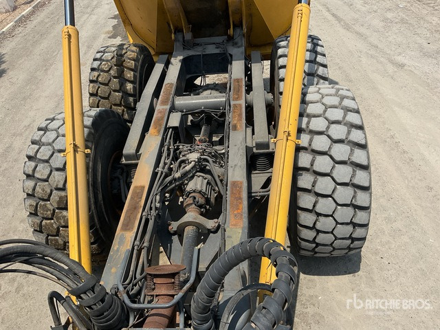 2015 Komatsu HM400-3 - Zglobni istovarivač: slika 2015 Komatsu HM400-3 - Zglobni istovarivač 2015 Komatsu HM400-3 - Zglobni istovarivač: slika 2015 Komatsu HM400-3 - Zglobni istovarivač