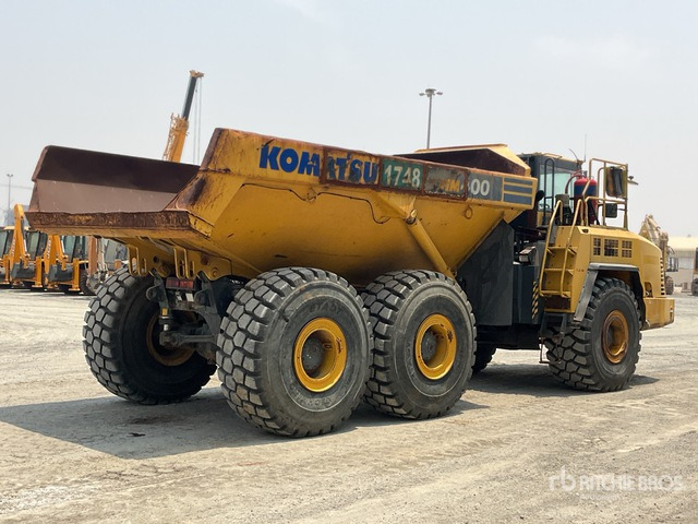 2015 Komatsu HM400-3 - Zglobni istovarivač: slika 2015 Komatsu HM400-3 - Zglobni istovarivač 2015 Komatsu HM400-3 - Zglobni istovarivač: slika 2015 Komatsu HM400-3 - Zglobni istovarivač