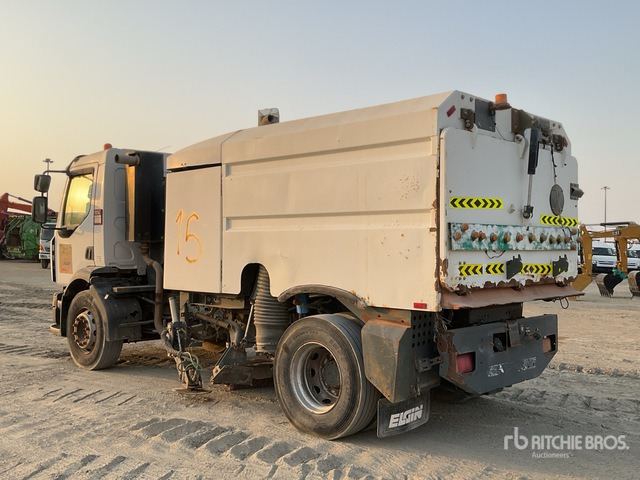 2016 Renault D18 Elgin on Sweeper Truck - Cestovna čistilica: slika 2016 Renault D18 Elgin on Sweeper Truck - Cestovna čistilica 2016 Renault D18 Elgin on Sweeper Truck - Cestovna čistilica: slika 2016 Renault D18 Elgin on Sweeper Truck - Cestovna čistilica