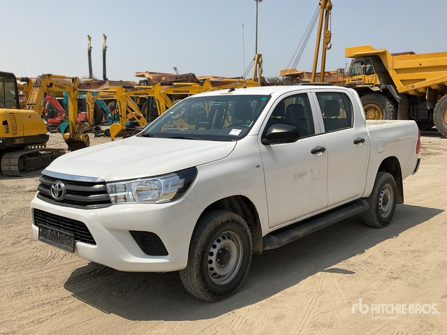 2018 Toyota Hilux 4x4 Crew Cab Pickup - Pick-up: slika 2018 Toyota Hilux 4x4 Crew Cab Pickup - Pick-up 2018 Toyota Hilux 4x4 Crew Cab Pickup - Pick-up: slika 2018 Toyota Hilux 4x4 Crew Cab Pickup - Pick-up