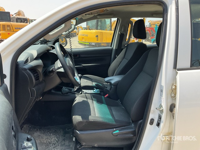 2018 Toyota Hilux 4x4 Crew Cab Pickup - Pick-up: slika 2018 Toyota Hilux 4x4 Crew Cab Pickup - Pick-up 2018 Toyota Hilux 4x4 Crew Cab Pickup - Pick-up: slika 2018 Toyota Hilux 4x4 Crew Cab Pickup - Pick-up