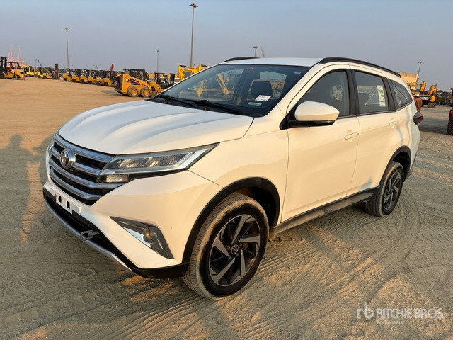 2019 Toyota Rush 2WD SUV - SUV: slika 2019 Toyota Rush 2WD SUV - SUV 2019 Toyota Rush 2WD SUV - SUV: slika 2019 Toyota Rush 2WD SUV - SUV