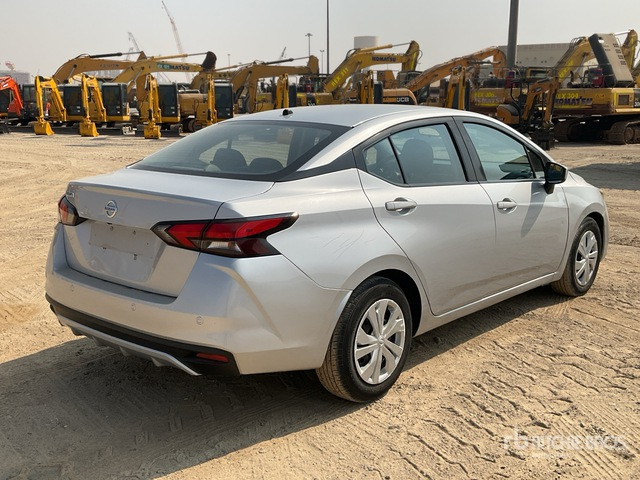 2020 Nissan Versa Automobile - Automobil: slika 2020 Nissan Versa Automobile - Automobil 2020 Nissan Versa Automobile - Automobil: slika 2020 Nissan Versa Automobile - Automobil