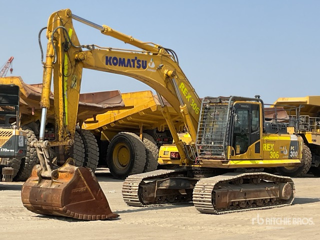 2022 Komatsu PC300-8M0 Tracked Excavator - Bager gusjeničar: slika 2022 Komatsu PC300-8M0 Tracked Excavator - Bager gusjeničar 2022 Komatsu PC300-8M0 Tracked Excavator - Bager gusjeničar: slika 2022 Komatsu PC300-8M0 Tracked Excavator - Bager gusjeničar