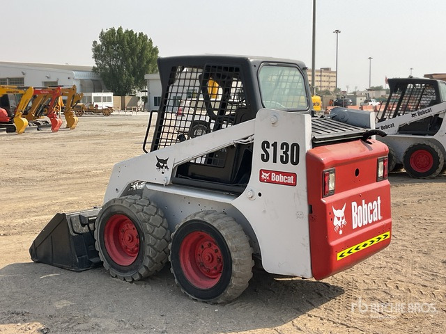 Bobcat S130 Skid Steer Loader - Mini utovarivač: slika Bobcat S130 Skid Steer Loader - Mini utovarivač Bobcat S130 Skid Steer Loader - Mini utovarivač: slika Bobcat S130 Skid Steer Loader - Mini utovarivač