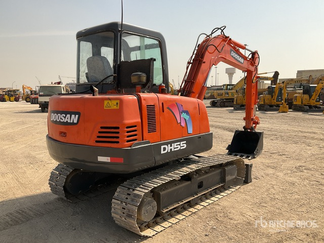 Doosan DH55-V Tracked Excavator - Bager gusjeničar: slika Doosan DH55-V Tracked Excavator - Bager gusjeničar Doosan DH55-V Tracked Excavator - Bager gusjeničar: slika Doosan DH55-V Tracked Excavator - Bager gusjeničar