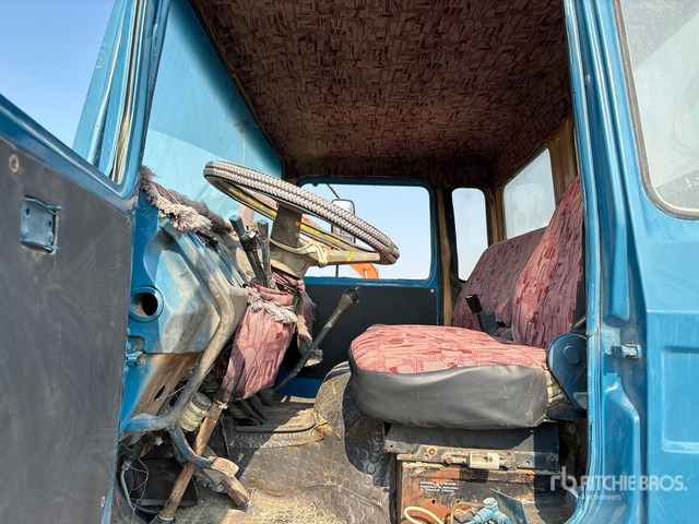 Iveco 110-17 Flatbed Truck with Crane - Kamion s otvorenim sandukom, Kamion s kranom: slika Iveco 110-17 Flatbed Truck with Crane - Kamion s otvorenim sandukom, Kamion s kranom Iveco 110-17 Flatbed Truck with Crane - Kamion s otvorenim sandukom, Kamion s kranom: slika Iveco 110-17 Flatbed Truck with Crane - Kamion s otvorenim sandukom, Kamion s kranom