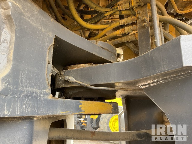 Komatsu WA600-6 - Utovarivač na kotačima: slika Komatsu WA600-6 - Utovarivač na kotačima Komatsu WA600-6 - Utovarivač na kotačima: slika Komatsu WA600-6 - Utovarivač na kotačima