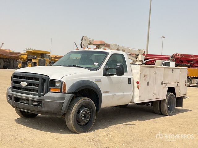 2006 Ford F550XL SUPER DUTY 4x2 Service Truck - Namjenska/ Posebna vozila: slika 2006 Ford F550XL SUPER DUTY 4x2 Service Truck - Namjenska/ Posebna vozila 2006 Ford F550XL SUPER DUTY 4x2 Service Truck - Namjenska/ Posebna vozila: slika 2006 Ford F550XL SUPER DUTY 4x2 Service Truck - Namjenska/ Posebna vozila