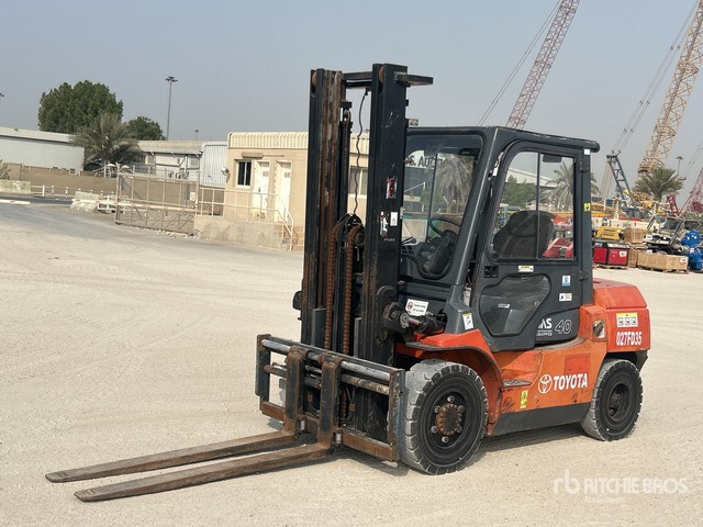 Toyota 02-7FD35 Forklift - Viličar: slika Toyota 02-7FD35 Forklift - Viličar Toyota 02-7FD35 Forklift - Viličar: slika Toyota 02-7FD35 Forklift - Viličar
