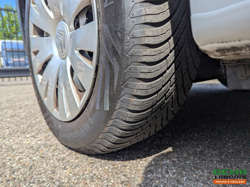 Mali kombi Citroën Berlingo  1.6 HDI Euro5L - Airco - Handgeschakeld: slika Mali kombi Citroën Berlingo  1.6 HDI Euro5L - Airco - Handgeschakeld