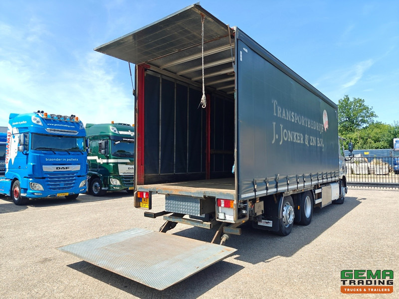 DAF CF 400 FAN 6x2/4 SpaceCab Euro6A - Schuifzeilenbak 7.7m + Laadklep 2000kg - HH Vloer - AanhangerKoppeling - Kamion s ceradom: slika DAF CF 400 FAN 6x2/4 SpaceCab Euro6A - Schuifzeilenbak 7.7m + Laadklep 2000kg - HH Vloer - AanhangerKoppeling - Kamion s ceradom DAF CF 400 FAN 6x2/4 SpaceCab Euro6A - Schuifzeilenbak 7.7m + Laadklep 2000kg - HH Vloer - AanhangerKoppeling - Kamion s ceradom: slika DAF CF 400 FAN 6x2/4 SpaceCab Euro6A - Schuifzeilenbak 7.7m + Laadklep 2000kg - HH Vloer - AanhangerKoppeling - Kamion s ceradom