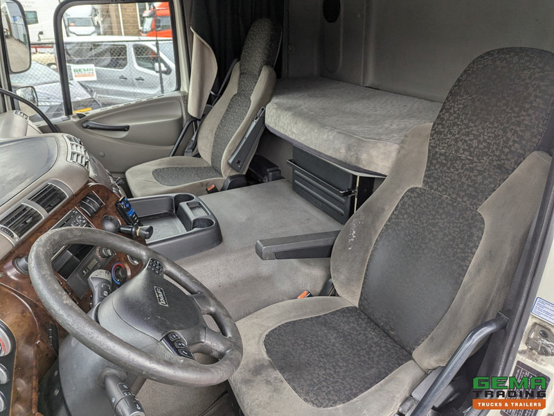 DAF CF85.410 4x2 Spacecab Euro5 - Geïsoleerde bak 7.6m - Laadklep 1500kg - Reservewiel - Kamion sandučar: slika DAF CF85.410 4x2 Spacecab Euro5 - Geïsoleerde bak 7.6m - Laadklep 1500kg - Reservewiel - Kamion sandučar DAF CF85.410 4x2 Spacecab Euro5 - Geïsoleerde bak 7.6m - Laadklep 1500kg - Reservewiel - Kamion sandučar: slika DAF CF85.410 4x2 Spacecab Euro5 - Geïsoleerde bak 7.6m - Laadklep 1500kg - Reservewiel - Kamion sandučar