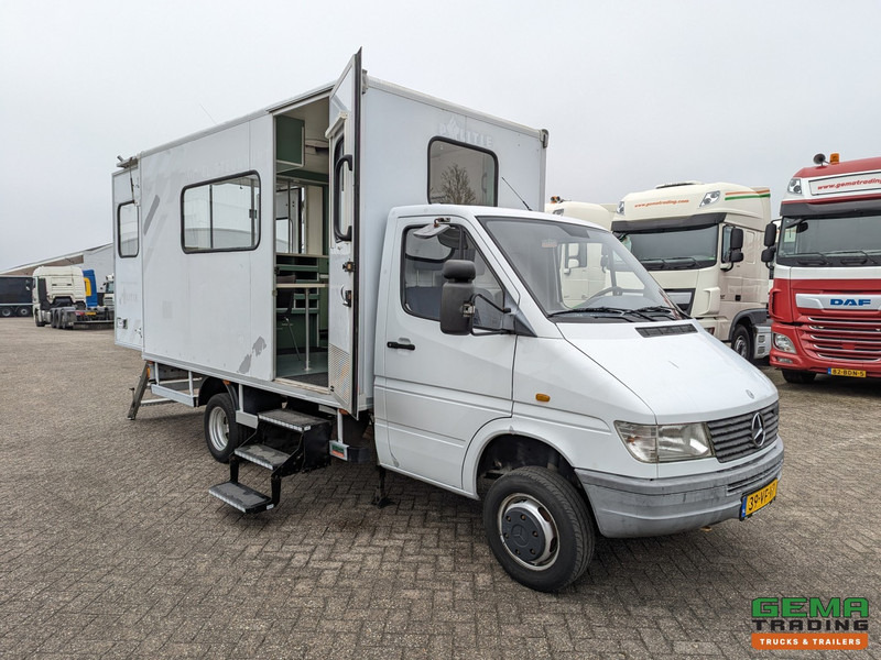 Mercedes-Benz 400-serie 410 D 4x2 Euro2 - Mobiel Kantoor - Standkachel - Hydr. Steunpoten - Eigen Accu's - 26.000KM Origineel - MARGE - Dostavno vozilo: slika Mercedes-Benz 400-serie 410 D 4x2 Euro2 - Mobiel Kantoor - Standkachel - Hydr. Steunpoten - Eigen Accu's - 26.000KM Origineel - MARGE - Dostavno vozilo Mercedes-Benz 400-serie 410 D 4x2 Euro2 - Mobiel Kantoor - Standkachel - Hydr. Steunpoten - Eigen Accu's - 26.000KM Origineel - MARGE - Dostavno vozilo: slika Mercedes-Benz 400-serie 410 D 4x2 Euro2 - Mobiel Kantoor - Standkachel - Hydr. Steunpoten - Eigen Accu's - 26.000KM Origineel - MARGE - Dostavno vozilo