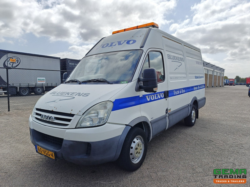Iveco 35S18V Euro4 - Automaat - L3H2 - Servicewagen - 10/2025 APK - Furgon: slika Iveco 35S18V Euro4 - Automaat - L3H2 - Servicewagen - 10/2025 APK - Furgon Iveco 35S18V Euro4 - Automaat - L3H2 - Servicewagen - 10/2025 APK - Furgon: slika Iveco 35S18V Euro4 - Automaat - L3H2 - Servicewagen - 10/2025 APK - Furgon