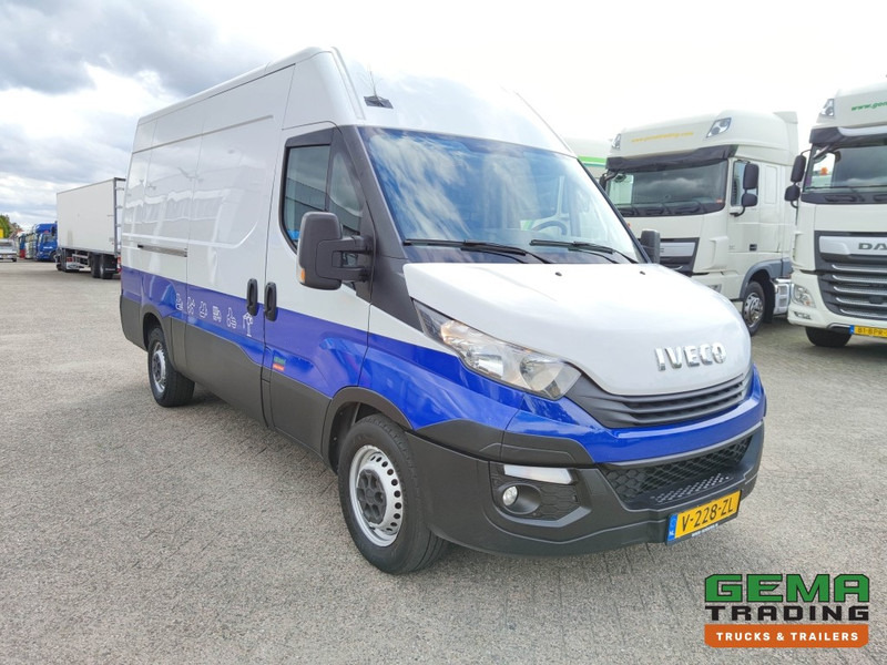 Iveco Daily 35S12 Euro6 Bestelbus L2 H2 - Handgeschakeld - Airco (A116) - Furgon: slika Iveco Daily 35S12 Euro6 Bestelbus L2 H2 - Handgeschakeld - Airco (A116) - Furgon Iveco Daily 35S12 Euro6 Bestelbus L2 H2 - Handgeschakeld - Airco (A116) - Furgon: slika Iveco Daily 35S12 Euro6 Bestelbus L2 H2 - Handgeschakeld - Airco (A116) - Furgon