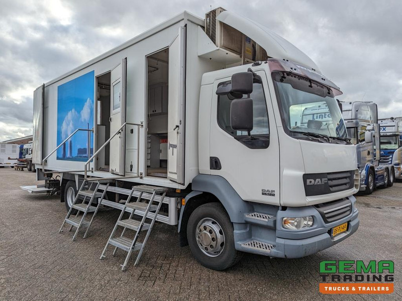 DAF FA LF55.180 4x2 Daycab 15T Euro4 Mobile Office / Camper / Workshop - Manual - Airco - Dhollandia Laadklep 1500KG - 150.000KM (V690) - Kamion: slika DAF FA LF55.180 4x2 Daycab 15T Euro4 Mobile Office / Camper / Workshop - Manual - Airco - Dhollandia Laadklep 1500KG - 150.000KM (V690) - Kamion DAF FA LF55.180 4x2 Daycab 15T Euro4 Mobile Office / Camper / Workshop - Manual - Airco - Dhollandia Laadklep 1500KG - 150.000KM (V690) - Kamion: slika DAF FA LF55.180 4x2 Daycab 15T Euro4 Mobile Office / Camper / Workshop - Manual - Airco - Dhollandia Laadklep 1500KG - 150.000KM (V690) - Kamion