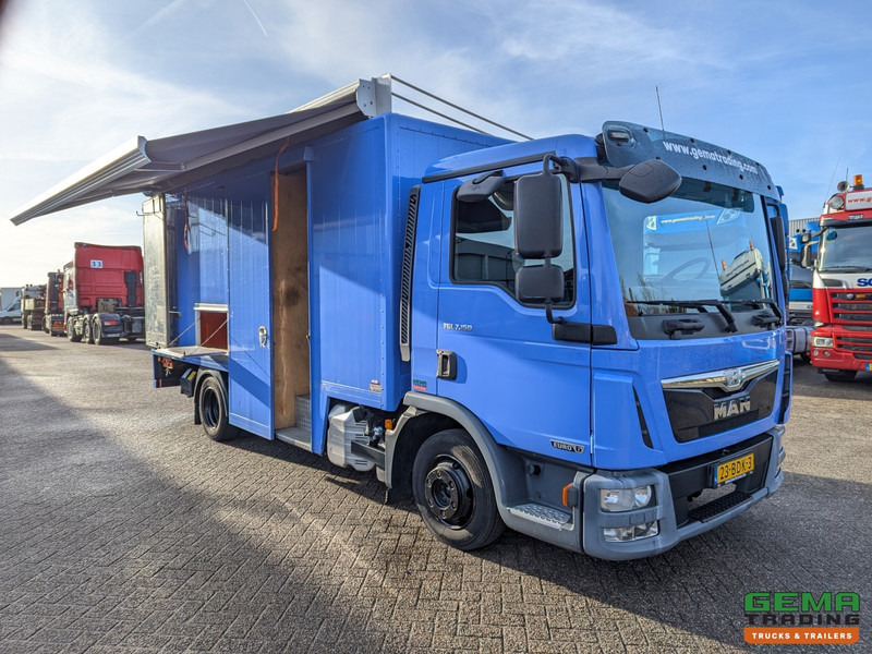 MAN TGL 7.150 4x2 Dagcabine Euro6 - Camper/Kart/Motor/ Mobiele Werkplaats - Laadklep 750KG - Zonnepaneel - Kamion: slika MAN TGL 7.150 4x2 Dagcabine Euro6 - Camper/Kart/Motor/ Mobiele Werkplaats - Laadklep 750KG - Zonnepaneel - Kamion MAN TGL 7.150 4x2 Dagcabine Euro6 - Camper/Kart/Motor/ Mobiele Werkplaats - Laadklep 750KG - Zonnepaneel - Kamion: slika MAN TGL 7.150 4x2 Dagcabine Euro6 - Camper/Kart/Motor/ Mobiele Werkplaats - Laadklep 750KG - Zonnepaneel - Kamion