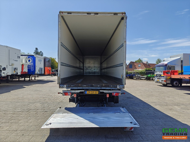 Kögel SKH24 3-Assen SAF - Gesloten Opbouw - LiftAs - Schijfremmen - Laadklep 2000KG - Poluprikolica sa zatvorenim sandukom: slika Kögel SKH24 3-Assen SAF - Gesloten Opbouw - LiftAs - Schijfremmen - Laadklep 2000KG - Poluprikolica sa zatvorenim sandukom Kögel SKH24 3-Assen SAF - Gesloten Opbouw - LiftAs - Schijfremmen - Laadklep 2000KG - Poluprikolica sa zatvorenim sandukom: slika Kögel SKH24 3-Assen SAF - Gesloten Opbouw - LiftAs - Schijfremmen - Laadklep 2000KG - Poluprikolica sa zatvorenim sandukom