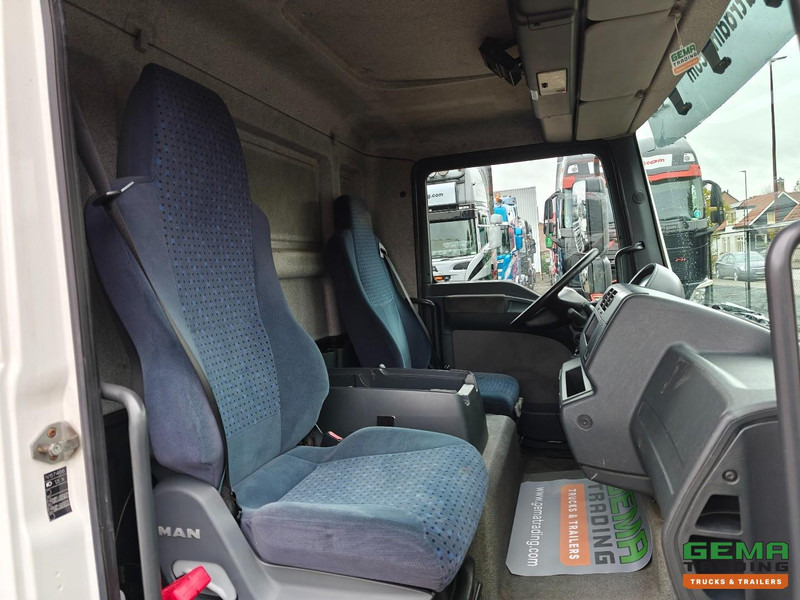 Zakup MAN TGL 12.180 4x2 Dagcabine Euro4 - Koel-Vriesbak 5.5m - Carrier Supra 850Mt - Laadklep 1500KG - 02/2026 APK MAN TGL 12.180 4x2 Dagcabine Euro4 - Koel-Vriesbak 5.5m - Carrier Supra 850Mt - Laadklep 1500KG - 02/2026 APK: slika Zakup MAN TGL 12.180 4x2 Dagcabine Euro4 - Koel-Vriesbak 5.5m - Carrier Supra 850Mt - Laadklep 1500KG - 02/2026 APK MAN TGL 12.180 4x2 Dagcabine Euro4 - Koel-Vriesbak 5.5m - Carrier Supra 850Mt - Laadklep 1500KG - 02/2026 APK Zakup MAN TGL 12.180 4x2 Dagcabine Euro4 - Koel-Vriesbak 5.5m - Carrier Supra 850Mt - Laadklep 1500KG - 02/2026 APK MAN TGL 12.180 4x2 Dagcabine Euro4 - Koel-Vriesbak 5.5m - Carrier Supra 850Mt - Laadklep 1500KG - 02/2026 APK: slika Zakup MAN TGL 12.180 4x2 Dagcabine Euro4 - Koel-Vriesbak 5.5m - Carrier Supra 850Mt - Laadklep 1500KG - 02/2026 APK MAN TGL 12.180 4x2 Dagcabine Euro4 - Koel-Vriesbak 5.5m - Carrier Supra 850Mt - Laadklep 1500KG - 02/2026 APK