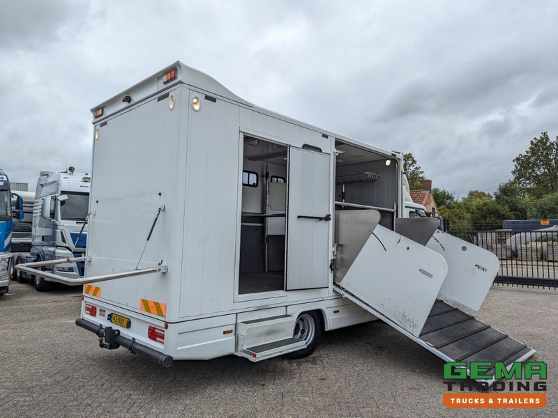 MAN TGL 12.250 4x2 Euro5 EEV RC HorseTruck - 2a3 Paards - 135.000km - MARGE (V821) - Kamion za prijevoz konja: slika MAN TGL 12.250 4x2 Euro5 EEV RC HorseTruck - 2a3 Paards - 135.000km - MARGE (V821) - Kamion za prijevoz konja MAN TGL 12.250 4x2 Euro5 EEV RC HorseTruck - 2a3 Paards - 135.000km - MARGE (V821) - Kamion za prijevoz konja: slika MAN TGL 12.250 4x2 Euro5 EEV RC HorseTruck - 2a3 Paards - 135.000km - MARGE (V821) - Kamion za prijevoz konja