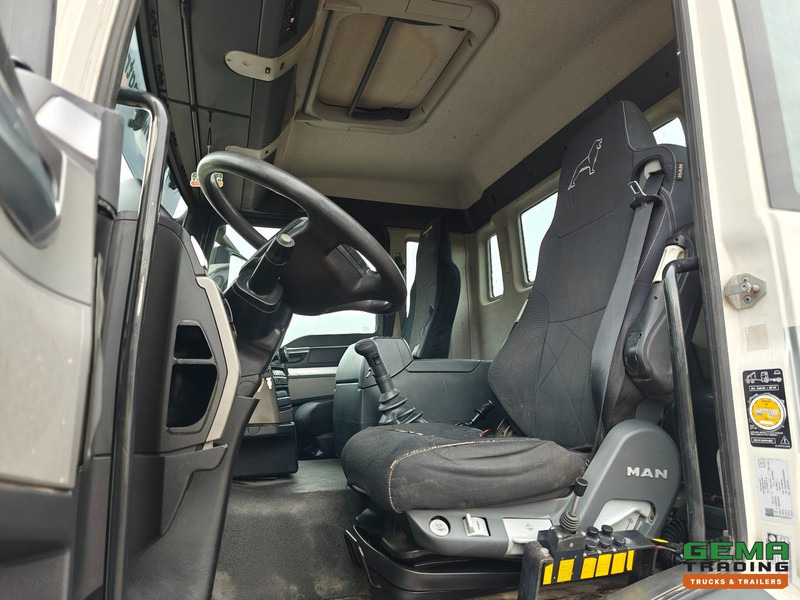 MAN TGS-TGX 26.440 6x4 Dagcabine Euro5 - AJK 20T HaakarmSysteem - Volledig Bladgeveerd - Naafreductie - Handgeschakeld - Kamion s kukastom dizalicom: slika MAN TGS-TGX 26.440 6x4 Dagcabine Euro5 - AJK 20T HaakarmSysteem - Volledig Bladgeveerd - Naafreductie - Handgeschakeld - Kamion s kukastom dizalicom MAN TGS-TGX 26.440 6x4 Dagcabine Euro5 - AJK 20T HaakarmSysteem - Volledig Bladgeveerd - Naafreductie - Handgeschakeld - Kamion s kukastom dizalicom: slika MAN TGS-TGX 26.440 6x4 Dagcabine Euro5 - AJK 20T HaakarmSysteem - Volledig Bladgeveerd - Naafreductie - Handgeschakeld - Kamion s kukastom dizalicom