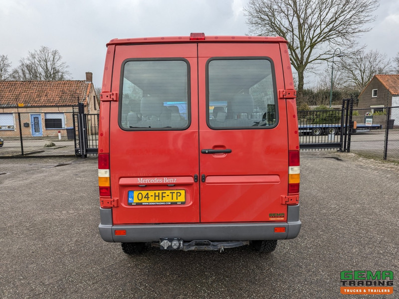 Zakup Mercedes-Benz 316 CDI  4x4 Euro3 - 59.000km - 9 Persoons - Lier - 3 Sperren!  Hoge en Lage Gearing Mercedes-Benz 316 CDI  4x4 Euro3 - 59.000km - 9 Persoons - Lier - 3 Sperren!  Hoge en Lage Gearing: slika Zakup Mercedes-Benz 316 CDI  4x4 Euro3 - 59.000km - 9 Persoons - Lier - 3 Sperren!  Hoge en Lage Gearing Mercedes-Benz 316 CDI  4x4 Euro3 - 59.000km - 9 Persoons - Lier - 3 Sperren!  Hoge en Lage Gearing