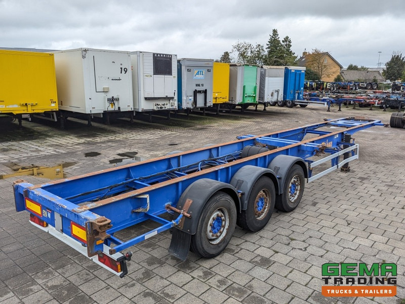 Renders ROC 12.27 CC 3-Assen MB Discbrakes - 4940KG - 2x20FT 1x40FT - FLAT (O2058) - Transporter kontejnera/ Poluprikolica s izmjenjivim sanducima: slika Renders ROC 12.27 CC 3-Assen MB Discbrakes - 4940KG - 2x20FT 1x40FT - FLAT (O2058) - Transporter kontejnera/ Poluprikolica s izmjenjivim sanducima Renders ROC 12.27 CC 3-Assen MB Discbrakes - 4940KG - 2x20FT 1x40FT - FLAT (O2058) - Transporter kontejnera/ Poluprikolica s izmjenjivim sanducima: slika Renders ROC 12.27 CC 3-Assen MB Discbrakes - 4940KG - 2x20FT 1x40FT - FLAT (O2058) - Transporter kontejnera/ Poluprikolica s izmjenjivim sanducima
