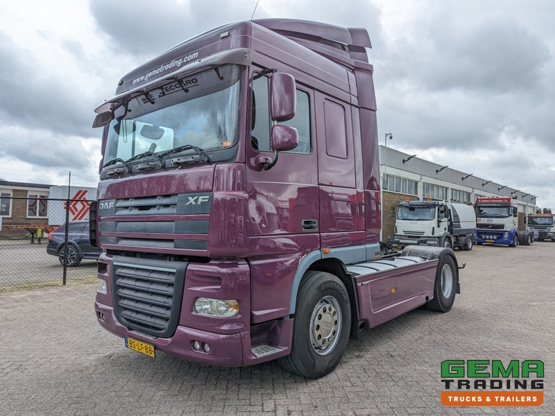 DAF FT XF105.410 4x2 Euro5 FT XF105.410 4x2 SpaceCab Euro5 - Side Skirts - Spare Wheel - Original Holland truck - Tegljač: slika DAF FT XF105.410 4x2 Euro5 FT XF105.410 4x2 SpaceCab Euro5 - Side Skirts - Spare Wheel - Original Holland truck - Tegljač DAF FT XF105.410 4x2 Euro5 FT XF105.410 4x2 SpaceCab Euro5 - Side Skirts - Spare Wheel - Original Holland truck - Tegljač: slika DAF FT XF105.410 4x2 Euro5 FT XF105.410 4x2 SpaceCab Euro5 - Side Skirts - Spare Wheel - Original Holland truck - Tegljač