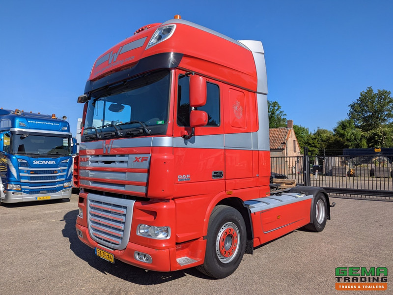 DAF FT XF105.460 4x2 Superspacecab Euro5 - Standairco - Groot brandstoffilter - 07/2025 APK - Tegljač: slika DAF FT XF105.460 4x2 Superspacecab Euro5 - Standairco - Groot brandstoffilter - 07/2025 APK - Tegljač DAF FT XF105.460 4x2 Superspacecab Euro5 - Standairco - Groot brandstoffilter - 07/2025 APK - Tegljač: slika DAF FT XF105.460 4x2 Superspacecab Euro5 - Standairco - Groot brandstoffilter - 07/2025 APK - Tegljač