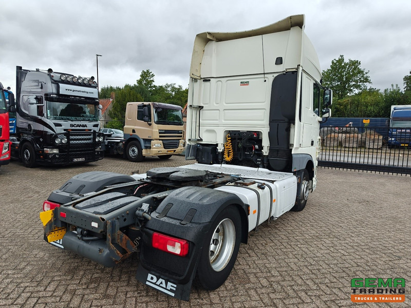 DAF FT XF460 4x2 SuperSpaceCab Euro6 - Handgeschakeld - Dubbele Tanks - 800.000km - Tegljač: slika DAF FT XF460 4x2 SuperSpaceCab Euro6 - Handgeschakeld - Dubbele Tanks - 800.000km - Tegljač DAF FT XF460 4x2 SuperSpaceCab Euro6 - Handgeschakeld - Dubbele Tanks - 800.000km - Tegljač: slika DAF FT XF460 4x2 SuperSpaceCab Euro6 - Handgeschakeld - Dubbele Tanks - 800.000km - Tegljač