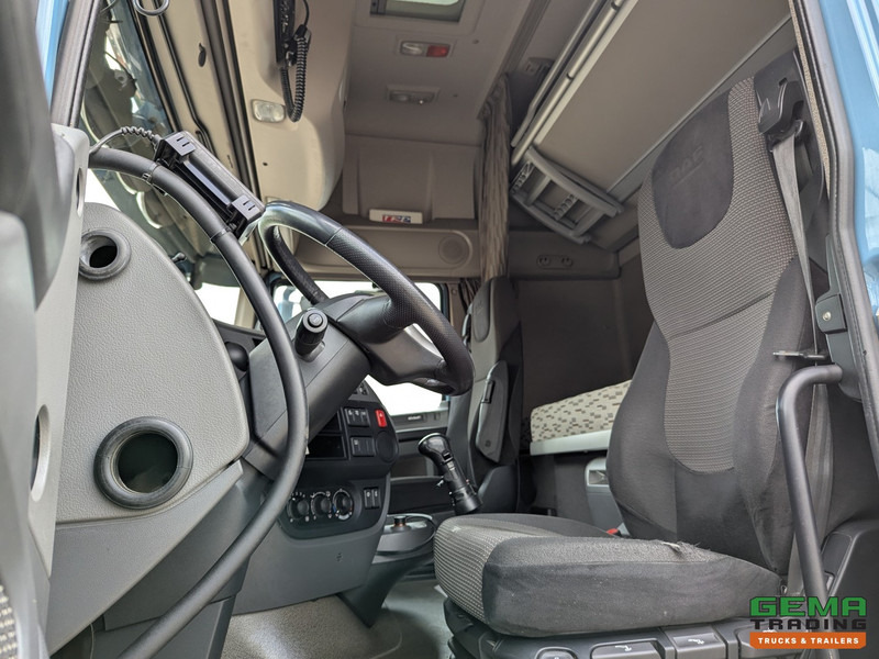 DAF XF 440 FTG 6x2/4 Superspacecab Euro6A - Handgeschakeld - Centrale smering - 08/2025APK - Tegljač: slika DAF XF 440 FTG 6x2/4 Superspacecab Euro6A - Handgeschakeld - Centrale smering - 08/2025APK - Tegljač DAF XF 440 FTG 6x2/4 Superspacecab Euro6A - Handgeschakeld - Centrale smering - 08/2025APK - Tegljač: slika DAF XF 440 FTG 6x2/4 Superspacecab Euro6A - Handgeschakeld - Centrale smering - 08/2025APK - Tegljač