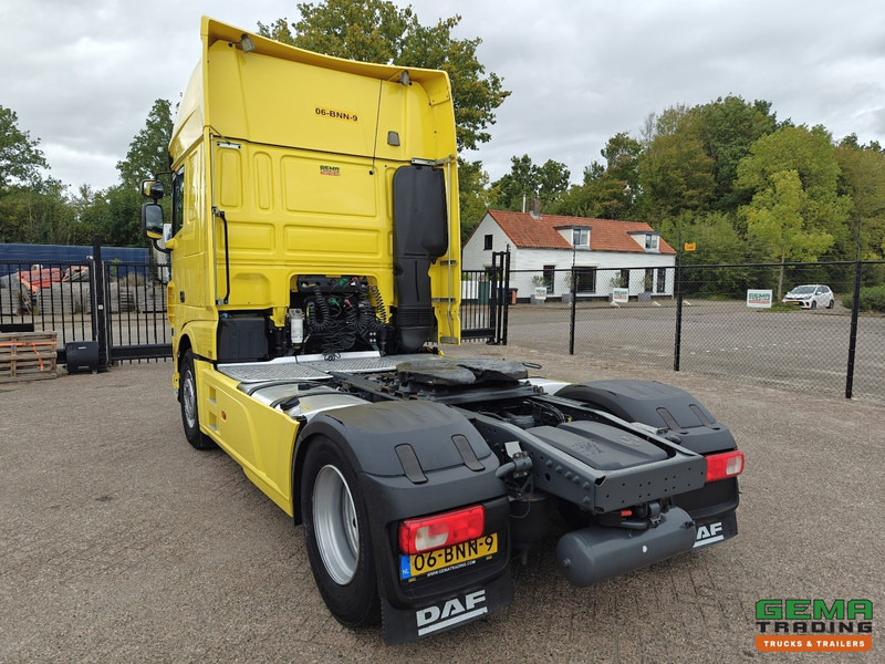 DAF XF 530 FT 4x2 SuperSpaceCab Euro6D -Dubbele Tanks - Vollucht - TV - SMARTTacho V2 - 01/2026 APK - Tegljač: slika DAF XF 530 FT 4x2 SuperSpaceCab Euro6D -Dubbele Tanks - Vollucht - TV - SMARTTacho V2 - 01/2026 APK - Tegljač DAF XF 530 FT 4x2 SuperSpaceCab Euro6D -Dubbele Tanks - Vollucht - TV - SMARTTacho V2 - 01/2026 APK - Tegljač: slika DAF XF 530 FT 4x2 SuperSpaceCab Euro6D -Dubbele Tanks - Vollucht - TV - SMARTTacho V2 - 01/2026 APK - Tegljač